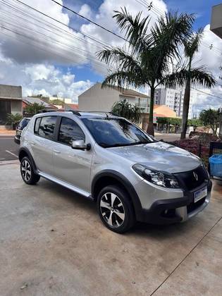 RENAULT SANDERO 1.6 STEPWAY TWEED 8V FLEX 4P MANUAL